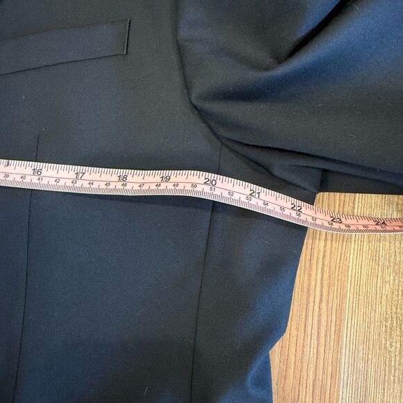 Calvin Klein Men’s 2-Piece Suit Set - Solid Black - Jacket 44R & Pants 34W x 30L - Picture 12 of 15